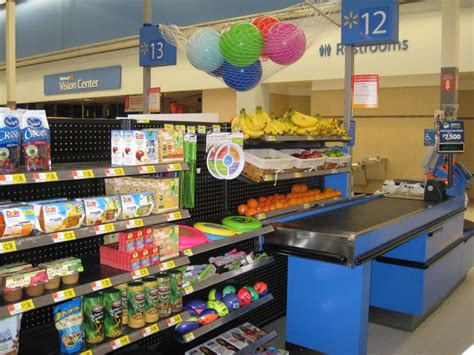 California city pushes for healthier snacks and grocery store checkout counters